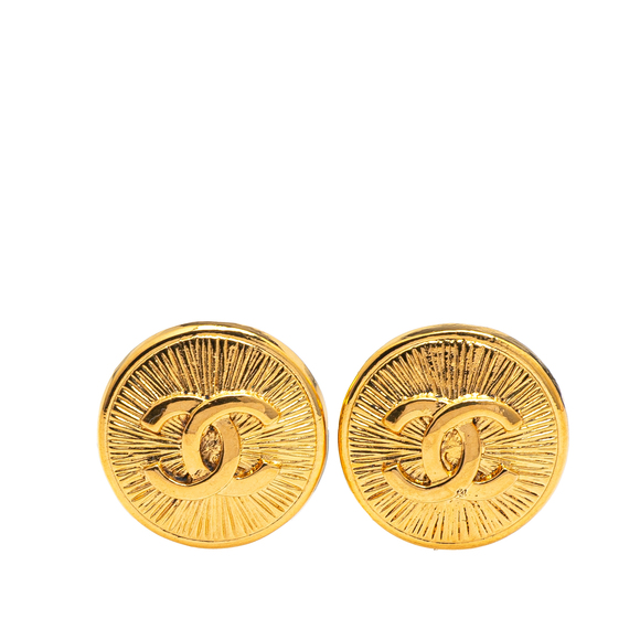 Pre-Loved Chanel Gold Plated CC Round Clip on Earrings - Picture 1 of 4
